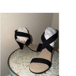 Charleston Shoe Co Black Heels - Size 7